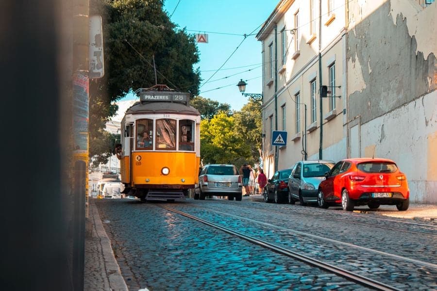 Bonde amarelo em Lisboa
